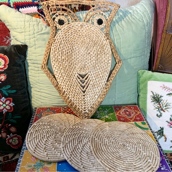 70s Rattan Owl Trivet Set - Picture 5 of 6